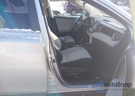 2017 Toyota Rav4 Xle из США, поврежденный, VIN 2T3RFREVXHW612681